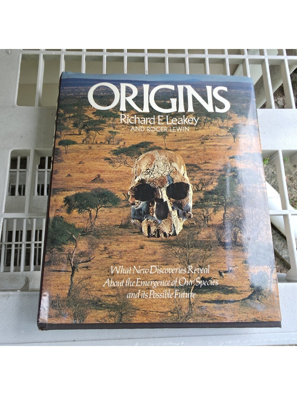 Origins by Richard E. Leakey and Roger Lewin [1978 · Fifth Printing]
